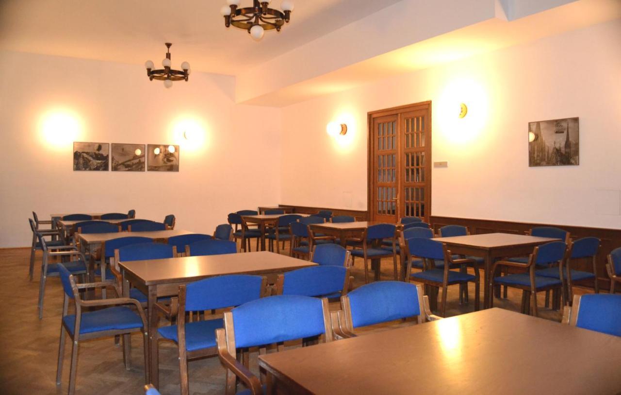 Hostel Masarykova Πράγα Εξωτερικό φωτογραφία